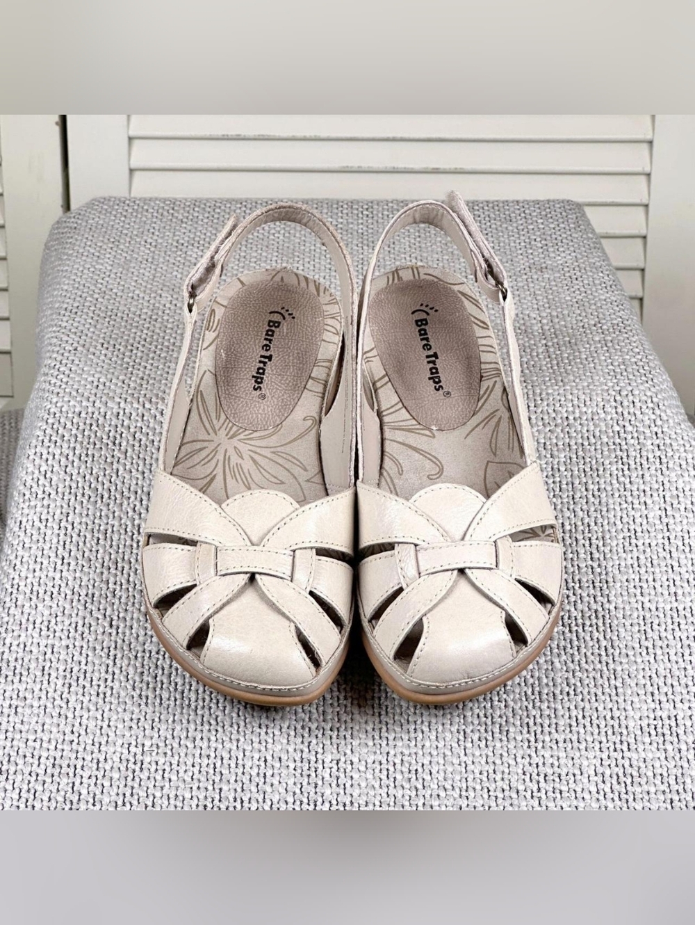 Bare Traps Cream Leather Delisha Fisherman Slingback Sandals Size 6